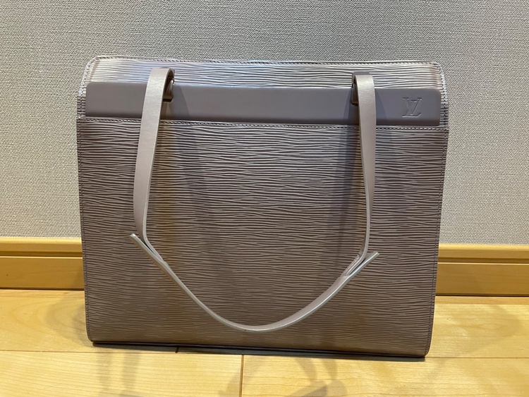 不明（ブランドバッグ）の商品画像 - 査定依頼日：2026年9月29日 - 最高査定価格：40,000円
