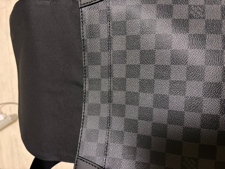 メンズショルダーバッグ（ブランドバッグ）の商品画像 - 査定依頼日：2026年3月2日 - 最高査定価格：135,000円