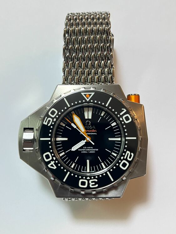 オメガ シーマスター プロプロフ 227.90.55.21.01.00（高級時計）の商品画像 - 査定依頼日：2025年8月30日 - 最高査定価格：1,150,000円