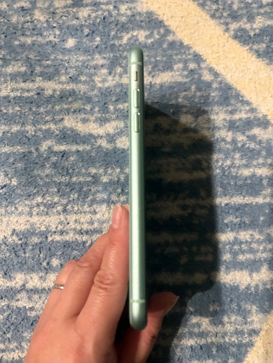 iPhone11 128GB docomo（スマホ）の商品画像 - 査定依頼日：2026年1月7日 - 最高査定価格：15,000円