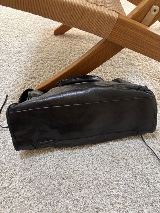 Le City?（ブランドバッグ）の商品画像 - 査定依頼日：2026年1月17日 - 最高査定価格：185,000円