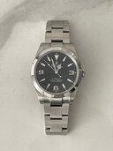 ロレックス エクスプローラー 21427（高級時計）の商品画像 - 査定依頼日：2024年12月30日 - 最高査定価格：860,000円