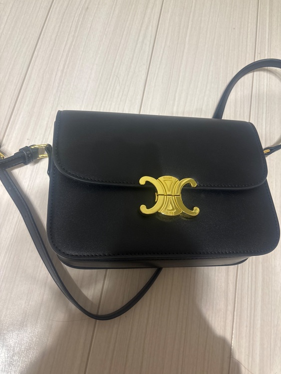 セリーヌ  （ブランドバッグ）の商品画像 - 査定依頼日：2025年9月5日 - 最高査定価格：240,000円