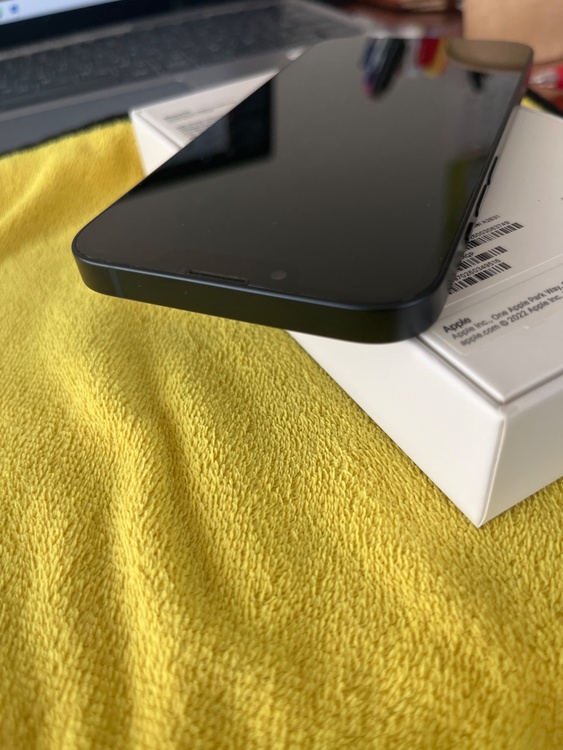 iPhone 13 128GB SIMフリー（スマホ）の商品画像 - 査定依頼日：2026年3月19日 - 最高査定価格：36,000円