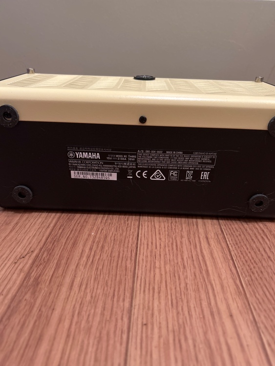 YAMAHA ギターアンプ THR5 T328485QS（ピアノ・楽器・PA機材）の商品画像 - 査定依頼日：2026年5月14日 - 最高査定価格：5,200円