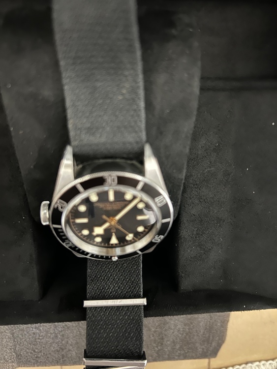 チューダー ブラックベイ 79230m（高級時計）の商品画像 - 査定依頼日：2025年12月20日 - 最高査定価格：360,000円