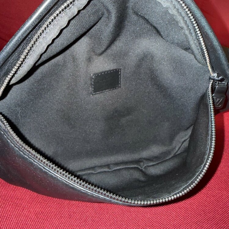 ディスカバリー･バムバッグ PM M46036（ブランドバッグ）の商品画像 - 査定依頼日：2026年1月30日 - 最高査定価格：150,000円