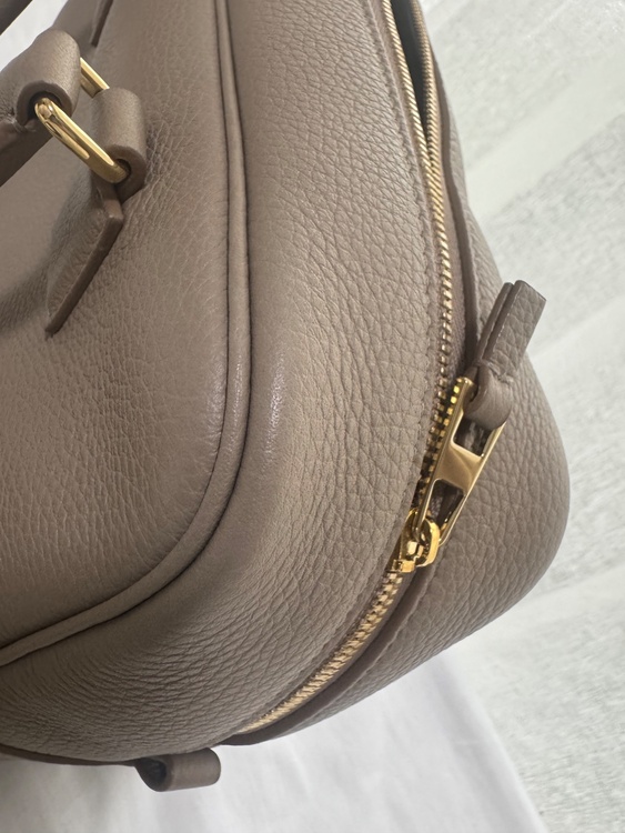 ロエベアマソナ23（ブランドバッグ）の商品画像 - 査定依頼日：2025年12月24日 - 最高査定価格：70,000円