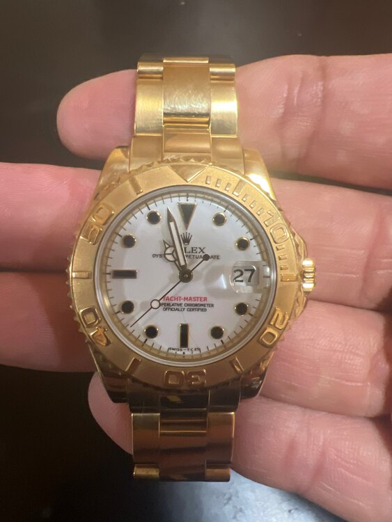 ロレックス ヨットマスター （高級時計）の商品画像 - 査定依頼日：2025年2月5日 - 最高査定価格：2,300,000円
