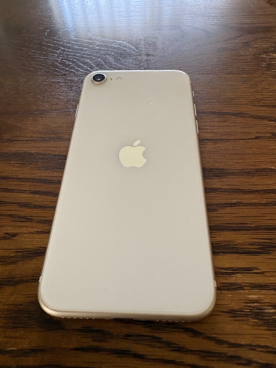 iPhone A2782（スマホ）の商品画像 - 査定依頼日：2026年9月5日 - 最高査定価格：18,000円