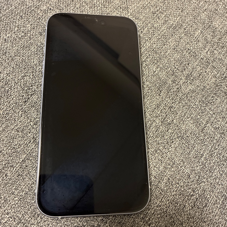 iPhone iPhone 15 256GB docomo（スマホ）の商品画像 - 査定依頼日：2026年8月13日 - 最高査定価格：75,000円