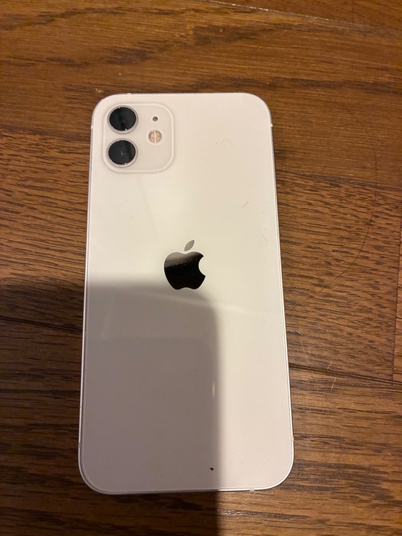 iPhone 12 128GB SIMフリー（スマホ）の商品画像 - 査定依頼日：2026年4月1日 - 最高査定価格：29,000円