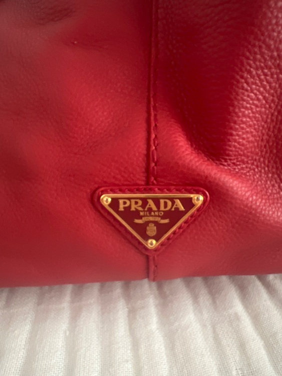 プラダ  （ブランドバッグ）の商品画像 - 査定依頼日：2025年8月20日 - 最高査定価格：70,000円