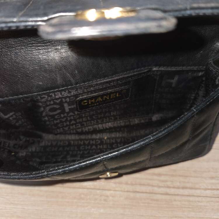 CHANEL　（ブランドバッグ）の商品画像 - 査定依頼日：2025年5月17日 - 最高査定価格：300,000円