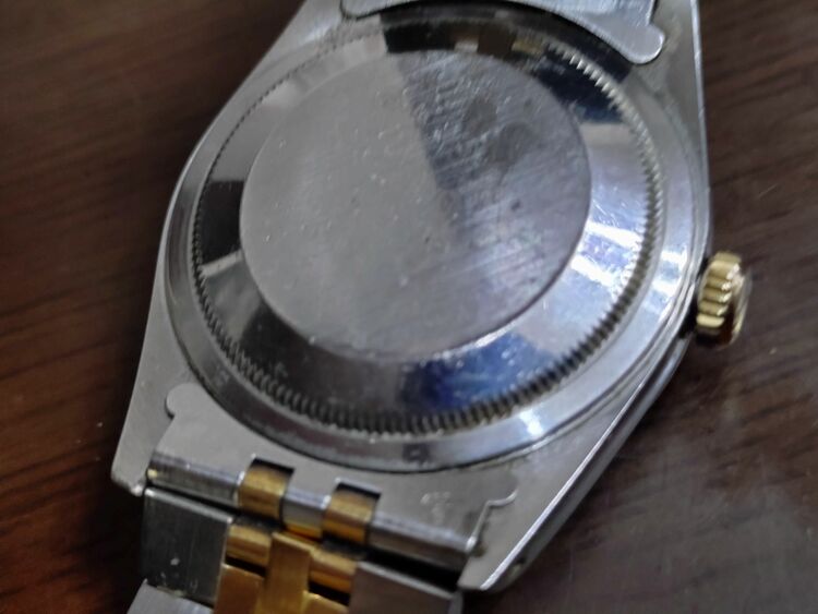 ロレックス パーペチュアルデイト 16233（高級時計）の商品画像 - 査定依頼日：2025年6月8日 - 最高査定価格：900,000円