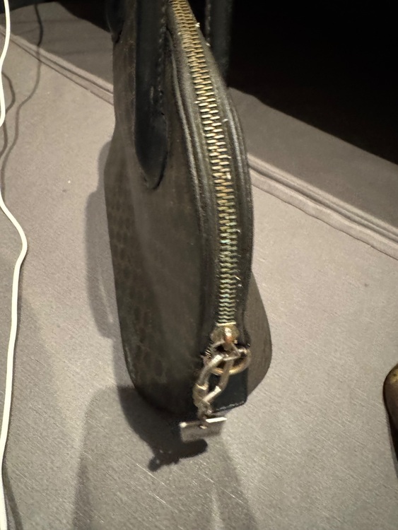 ハンドバッグ（ブランドバッグ）の商品画像 - 査定依頼日：2025年11月18日 - 最高査定価格：30,000円