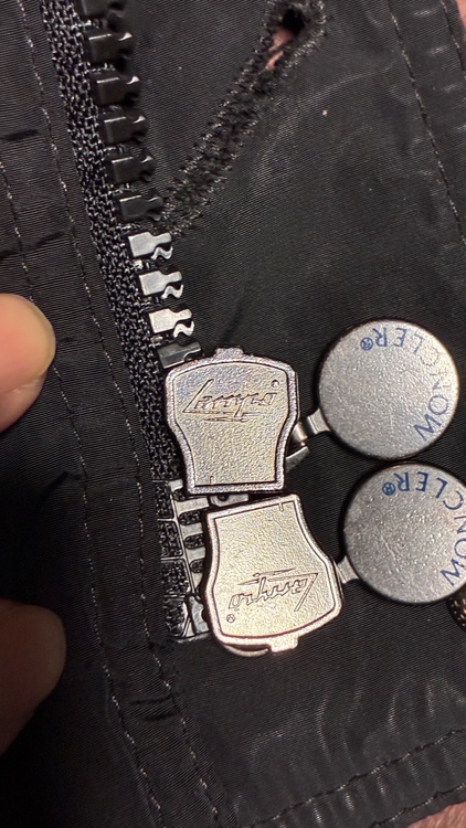 MONCLER BARNABE モンクレール バルナーベ　ダウンジャケット （古着・ファッション）の商品画像 - 査定依頼日：2026年3月19日 - 最高査定価格：100,000円