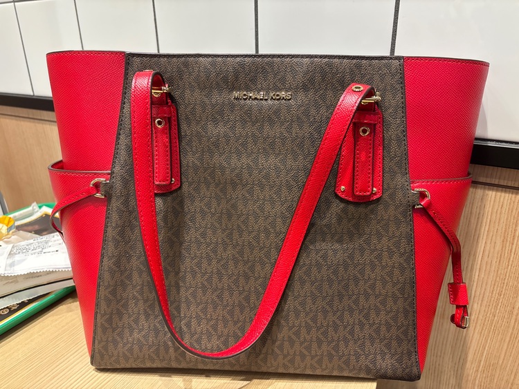 ミッシェル こお（ブランドバッグ）の商品画像 - 査定依頼日：2025年7月19日 - 最高査定価格：8,000円