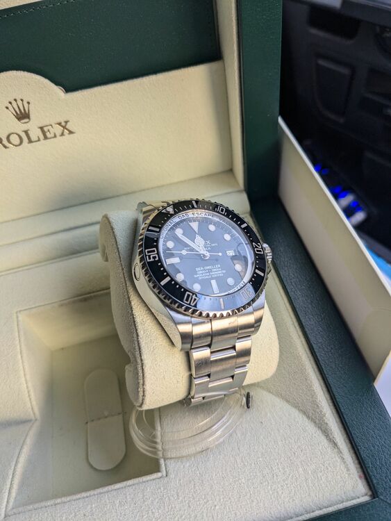 ロレックス シードゥエラー 11666（高級時計）の商品画像 - 査定依頼日：2025年11月19日 - 最高査定価格：1,600,000円