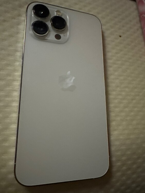 iPhone（スマホ）の商品画像 - 査定依頼日：2025年2月2日 - 最高査定価格：63,000円