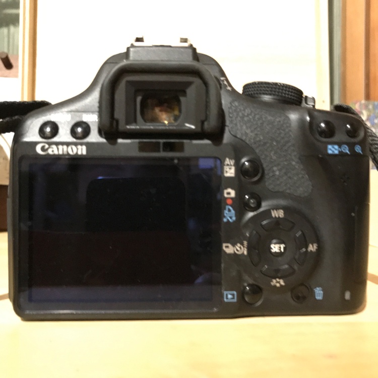 EOS kiss x3（カメラ）の商品画像 - 査定依頼日：2026年5月30日 - 最高査定価格：7,100円