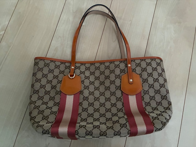 トートバッグ（ブランドバッグ）の商品画像 - 査定依頼日：2026年3月12日 - 最高査定価格：25,000円