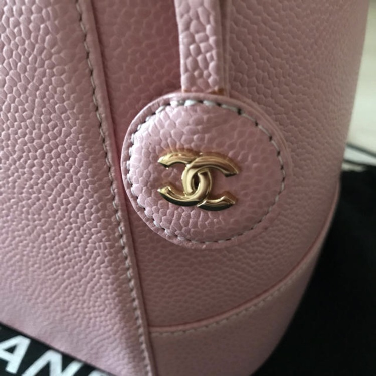 CHANEL バッグ ヴァニティー ピンク キャビアスキン（ブランドバッグ）の商品画像 - 査定依頼日：2026年10月14日 - 最高査定価格：100,000円