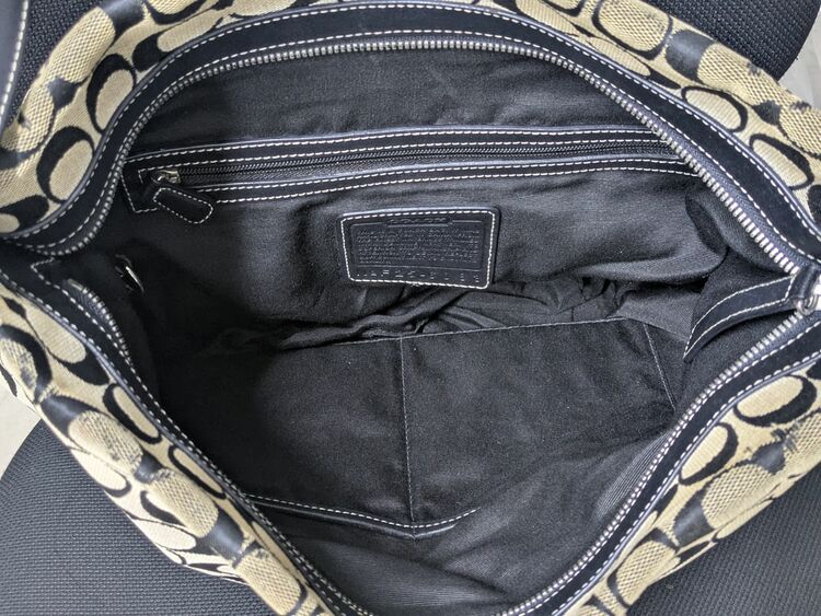 コーチバッグ（ブランドバッグ）の商品画像 - 査定依頼日：2025年9月23日 - 最高査定価格：1,000円