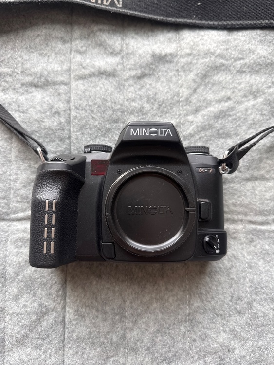α7（カメラ）の商品画像 - 査定依頼日：2026年9月12日 - 最高査定価格：14,000円