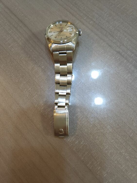 RolexオイスターパーペチュアルデイトRef.1500（高級時計）の商品画像 - 査定依頼日：2025年6月11日 - 最高査定価格：400,000円