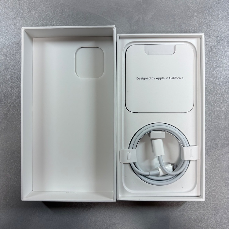 iPhone iPhone 12 64GB SIMフリー（スマホ）の商品画像 - 査定依頼日：2026年8月9日 - 最高査定価格：25,000円