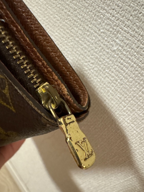 モノグラム二つ折り財布（ブランド財布・小物）の商品画像 - 査定依頼日：2025年9月10日 - 最高査定価格：3,000円