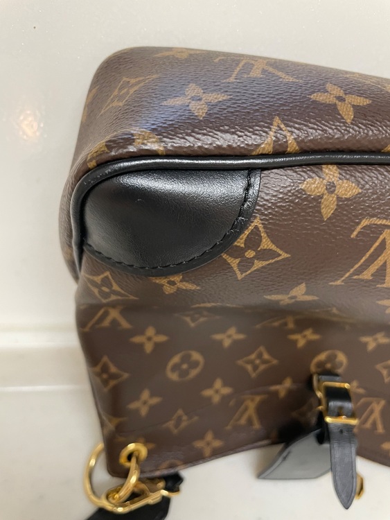 オデオンNM PM  ショルダーバッグ ブラック M45353（ブランドバッグ）の商品画像 - 査定依頼日：2025年7月21日 - 最高査定価格：220,000円