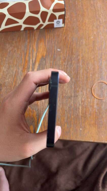 iPhone 12 128GB SIMフリー（スマホ）の商品画像 - 査定依頼日：2025年5月11日 - 最高査定価格：16,000円