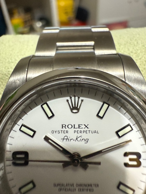 ロレックス エアキング 114200（高級時計）の商品画像 - 査定依頼日：2025年11月9日 - 最高査定価格：830,000円