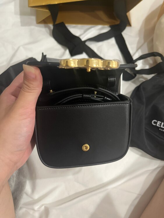 セリーヌ  （ブランドバッグ）の商品画像 - 査定依頼日：2024年12月22日 - 最高査定価格：100,000円