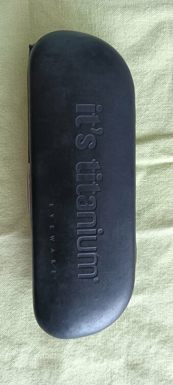 its titanium（古着・ファッション）の商品画像 - 査定依頼日：2026年8月1日 - 最高査定価格：500円