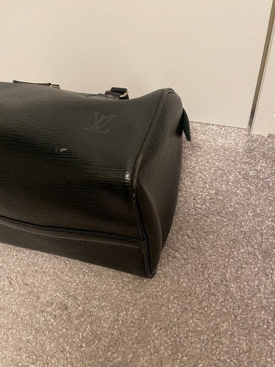 ルイヴィトン エピ （ブランドバッグ）の商品画像 - 査定依頼日：2025年12月18日 - 最高査定価格：75,000円