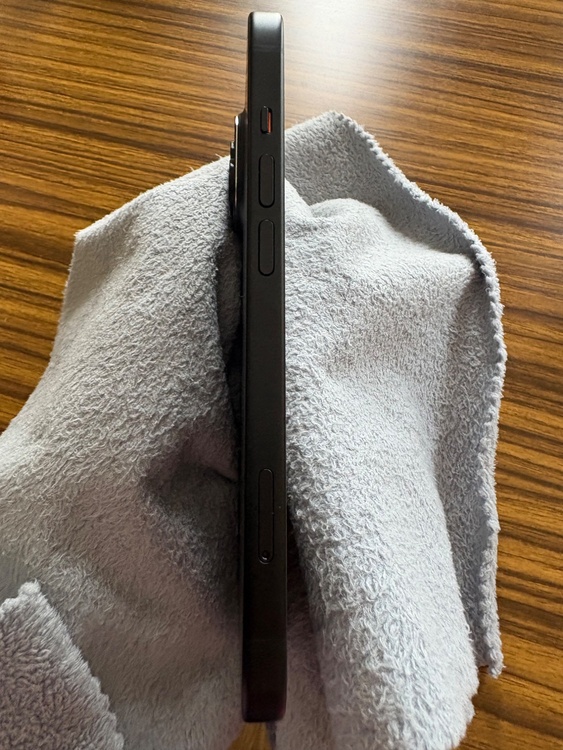 iPhone 15 128GB SIMフリー（スマホ）の商品画像 - 査定依頼日：2026年2月28日 - 最高査定価格：63,000円