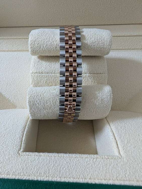 ロレックス デイトナ （高級時計）の商品画像 - 査定依頼日：2025年3月18日 - 最高査定価格：2,300,000円