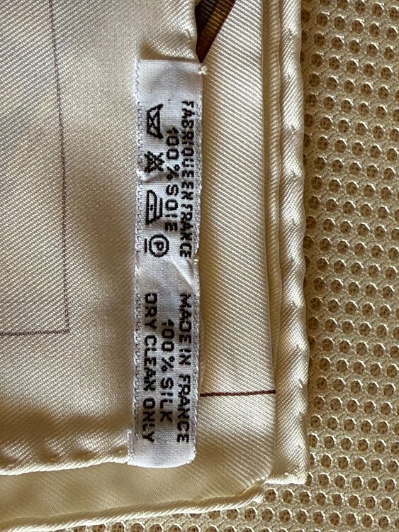 スカーフ　カレ90  - L’or des Chefs（古着・ファッション）の商品画像 - 査定依頼日：2025年2月20日 - 最高査定価格：8,000円