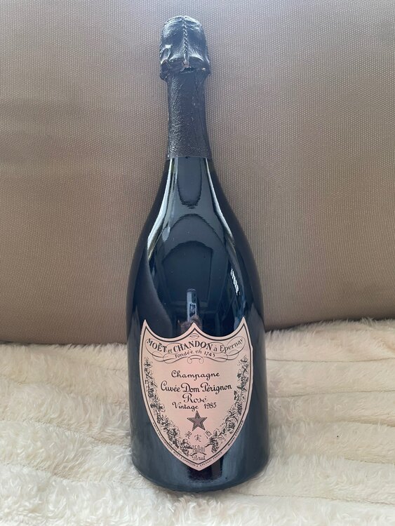 シャンパン ドン・ペリニヨン （お酒）の商品画像 - 査定依頼日：2025年5月21日 - 最高査定価格：40,000円