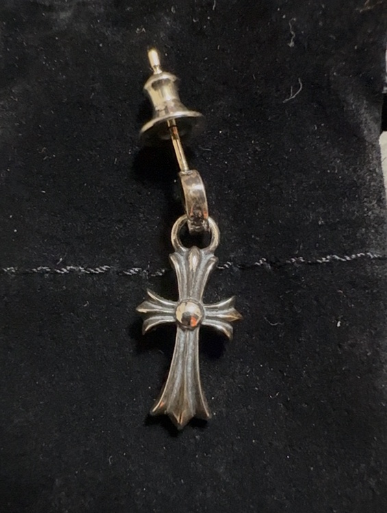 ベイビーファットドロップピアス（古着・ファッション）の商品画像 - 査定依頼日：2026年2月2日 - 最高査定価格：130,000円