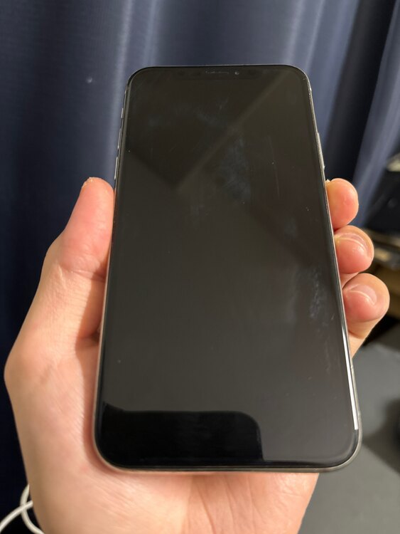 iPhoneX 256GB au（スマホ）の商品画像 - 査定依頼日：2025年5月4日 - 最高査定価格：16,000円