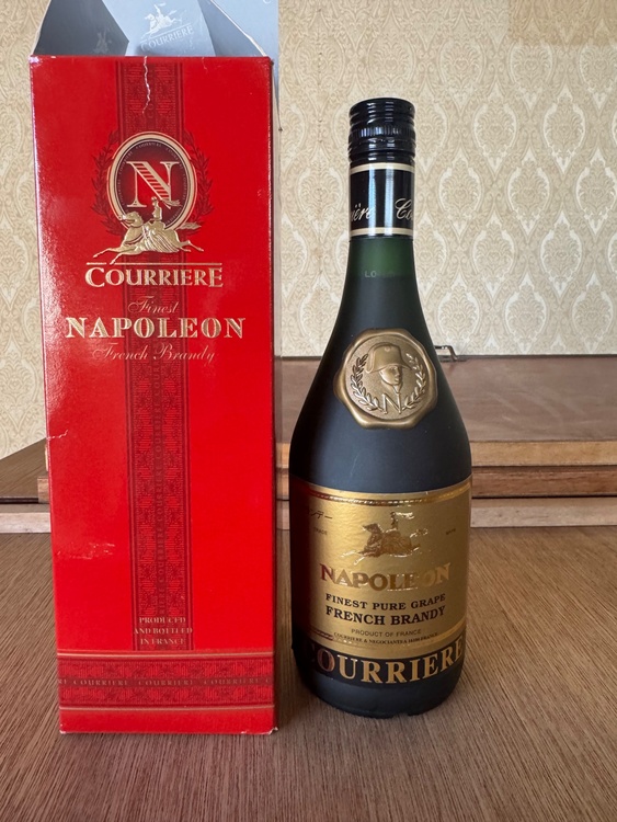 ナポレオン（お酒）の商品画像 - 査定依頼日：2026年3月10日 - 最高査定価格：4,100円