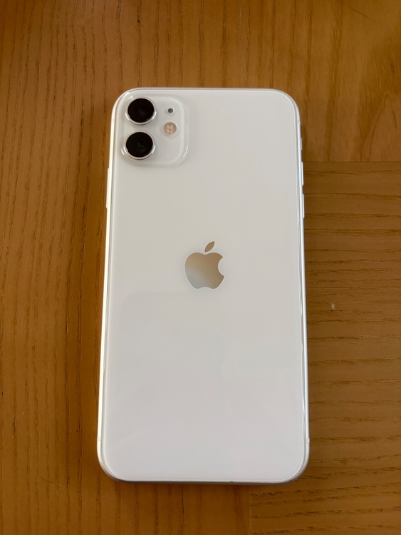 iPhone iPhone11 64GB SIMフリー（スマホ）の商品画像 - 査定依頼日：2026年10月1日 - 最高査定価格：13,000円
