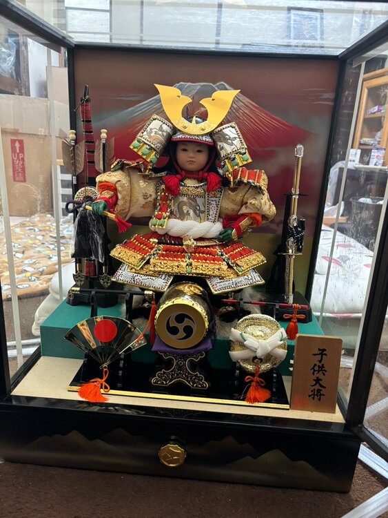 5月人形（美術品・骨董品）の商品画像 - 査定依頼日：2026年5月29日 - 最高査定価格：3,000円