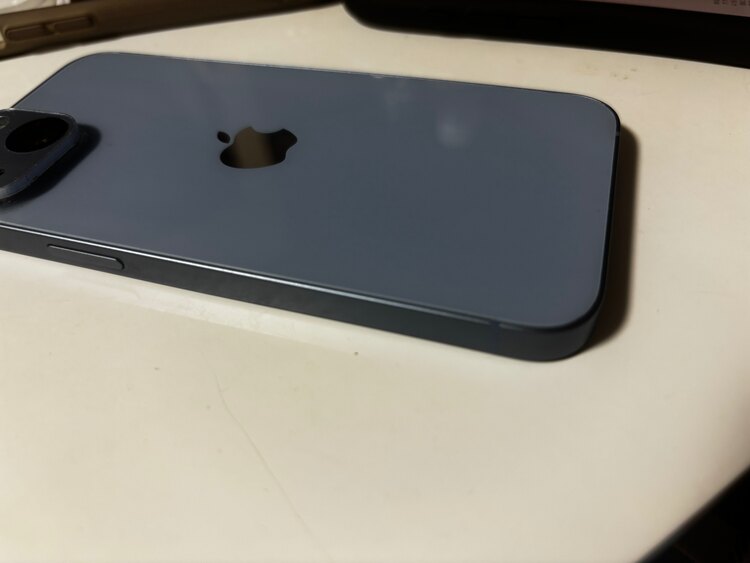 iPhone 14 256GB SIMフリー（スマホ）の商品画像 - 査定依頼日：2025年5月31日 - 最高査定価格：52,000円