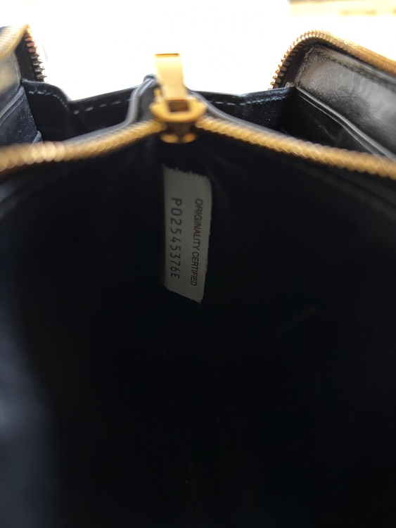 ボッテガ・ヴェネタ  （ブランドバッグ）の商品画像 - 査定依頼日：2025年11月11日 - 最高査定価格：40,000円