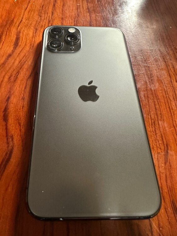 iPhone11 Pro 64GB au（スマホ）の商品画像 - 査定依頼日：2025年3月24日 - 最高査定価格：17,000円